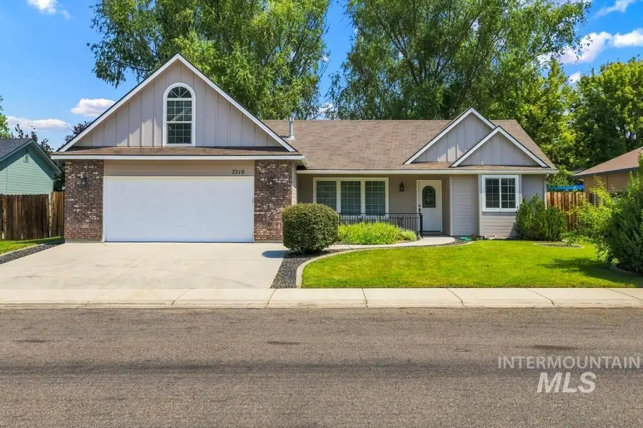 7710 N Dodgin Ave, Boise, ID 83714 - #3