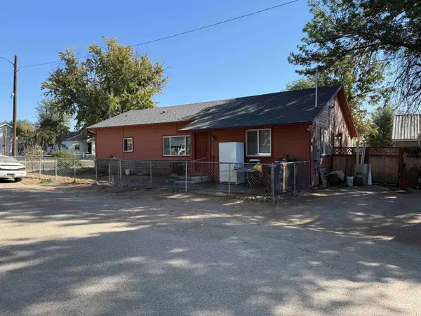 110 N 7th St, Parma, ID 83660