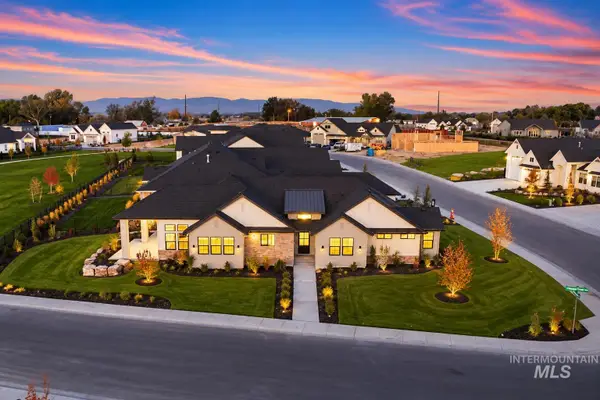 6879 E Chicken Hawk Loop, Nampa, ID 83686