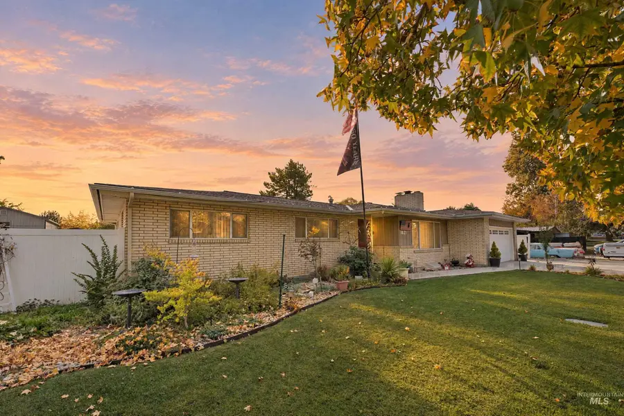 1821 Howard Ave, Caldwell, ID 83605 - #3