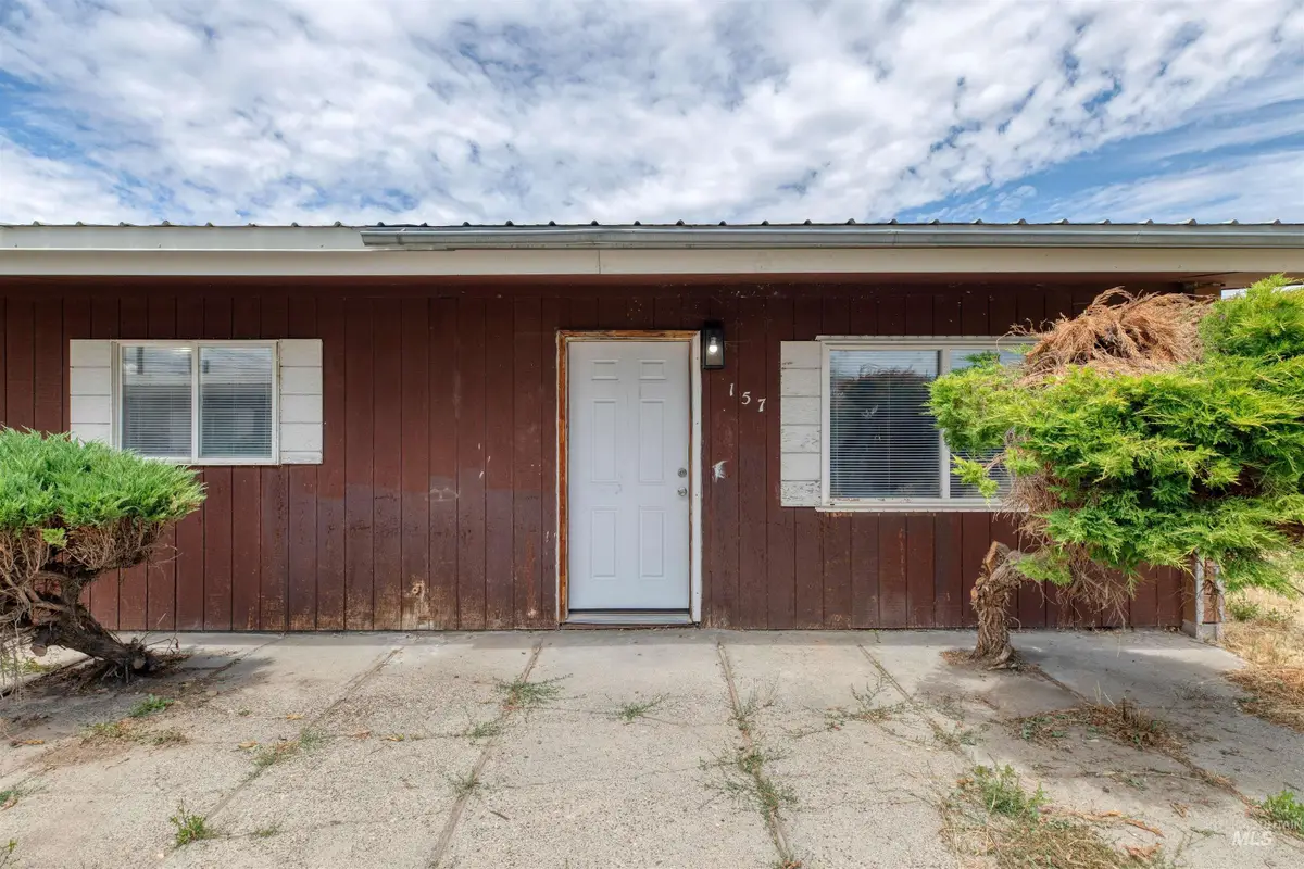 157 NW 7th St, Ontario, OR 97914 - #1