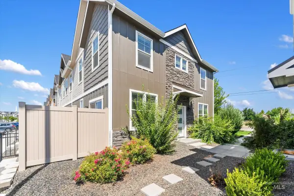 6014 S Jessenia Ln, Boise, ID 83709