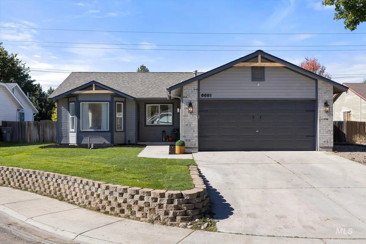 6681 N Amesbury Way, Boise, ID 83714 - #1