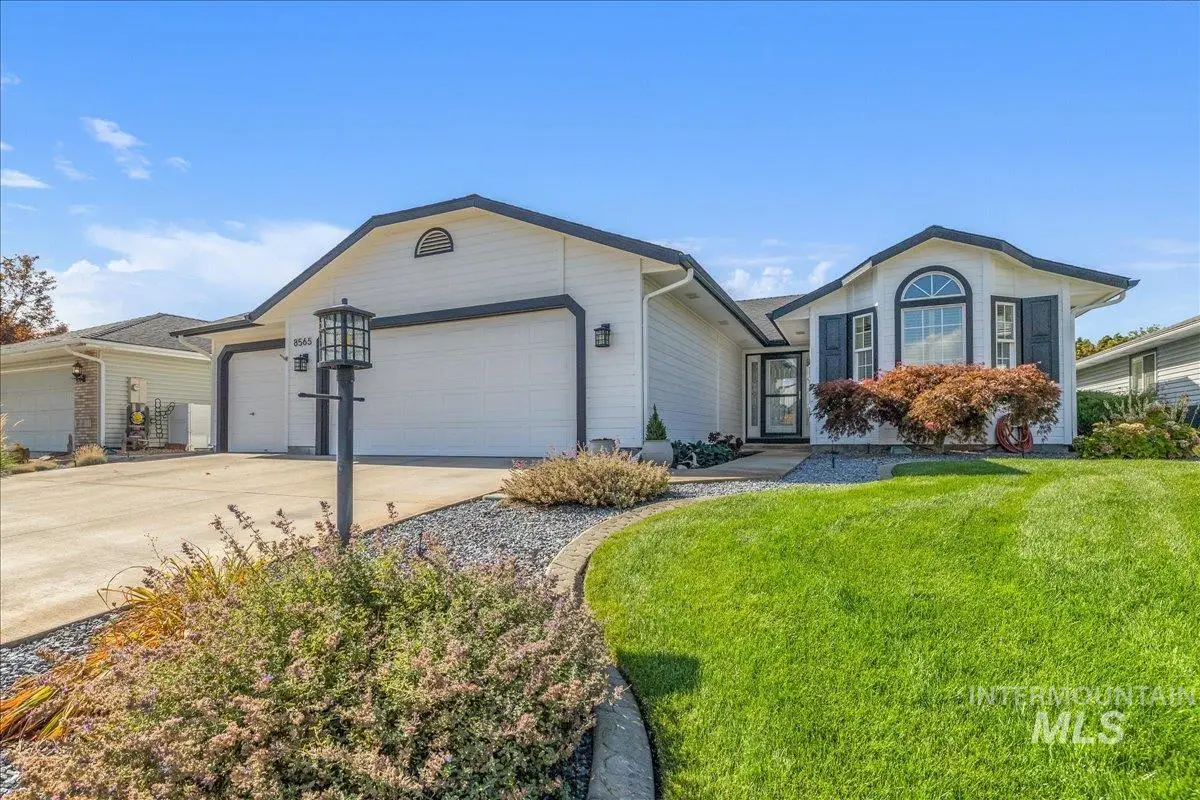 8569 Willowdale Dr, Garden City, ID 83714 - #1