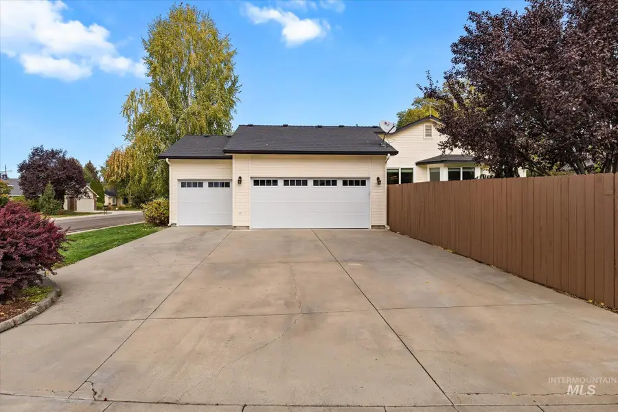 10242 N Blacktail Ave, Boise, ID 83714 - #3