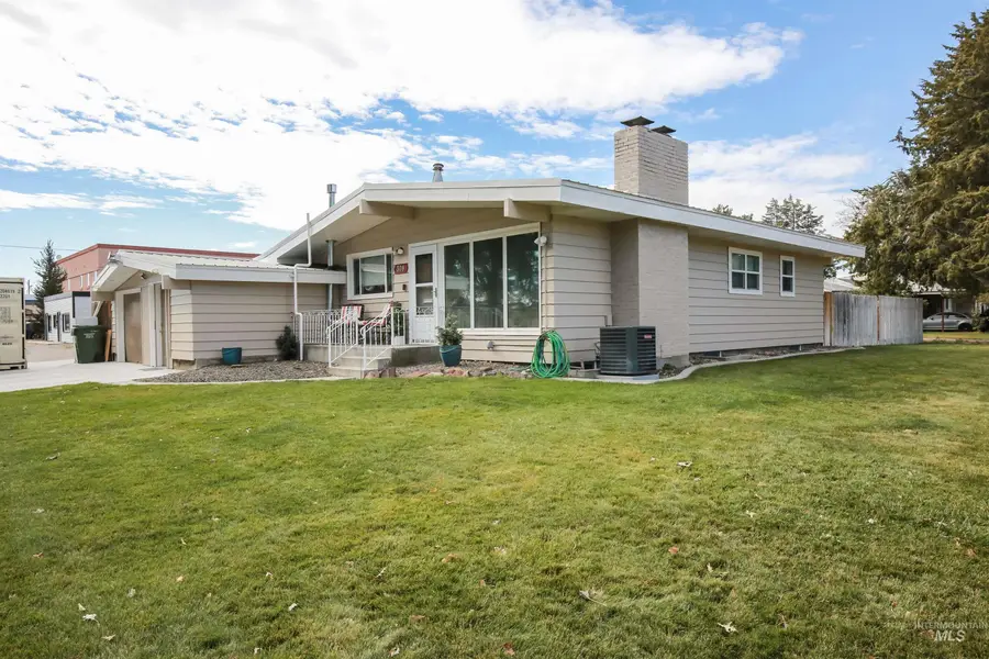 309 Sw 12th Street, Ontario, OR 97914 - #3