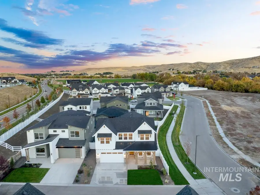 9133 W River Otter Dr, Boise, ID 83714 - #2