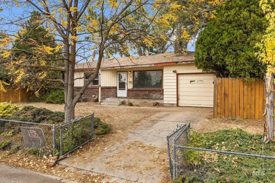 7609 W Cambridge Dr, Boise, ID 83704 - #3