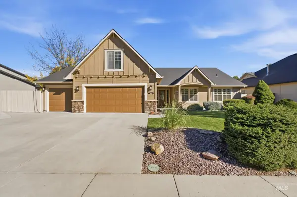 678 N Saddlebrook Way, Star, ID 83669