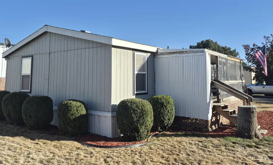 951 W Avalon St #23, Kuna, ID 83634 - #2