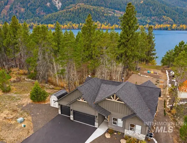 13151 Hawks Bay Rd, Donnelly, ID 83615