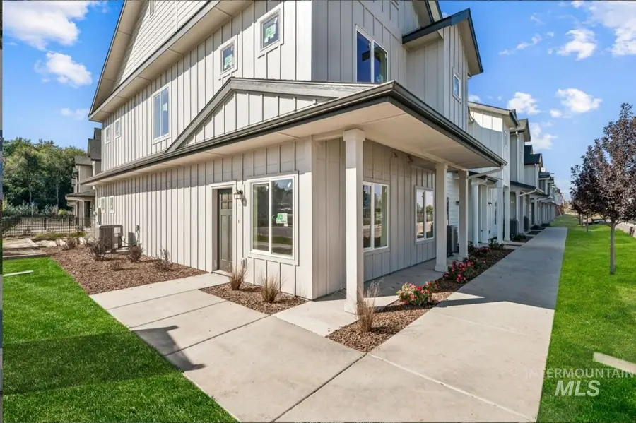 8246 W Mocha Ln, Garden City, ID 83714 - #2