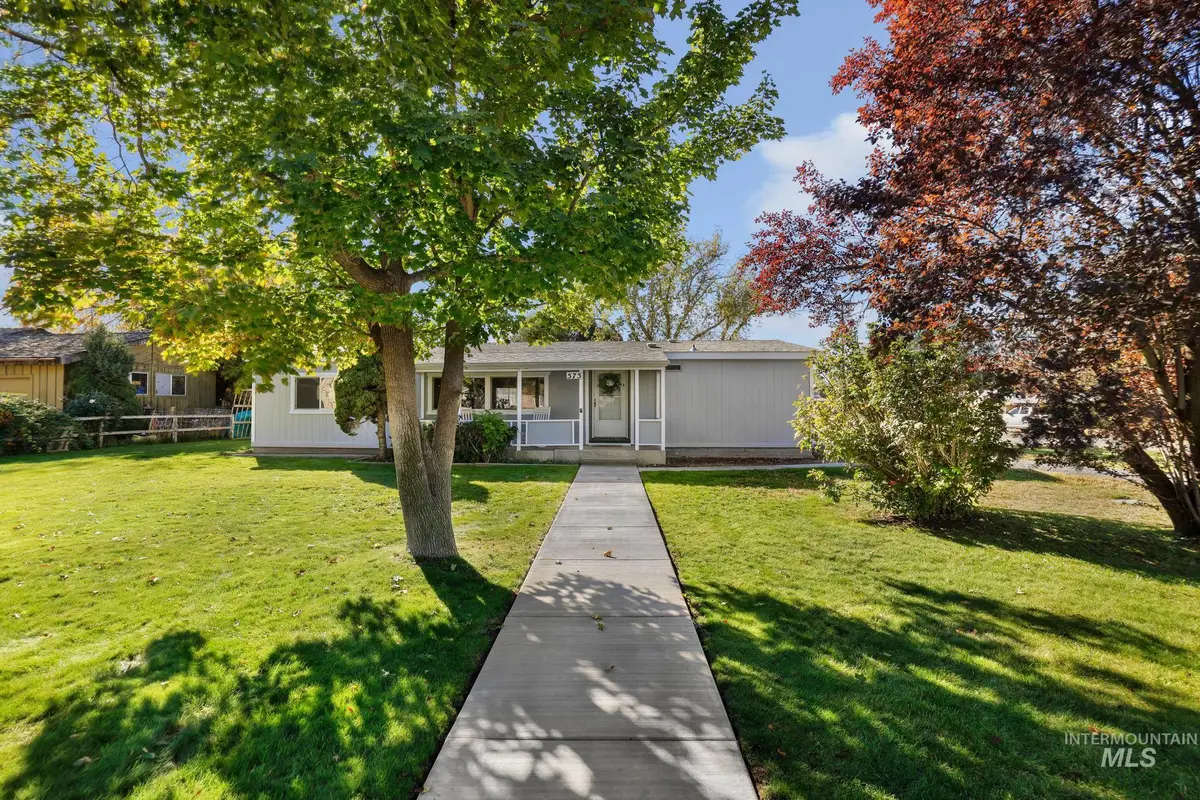 575 4th Ave E, Wendell, ID 83355 - #1