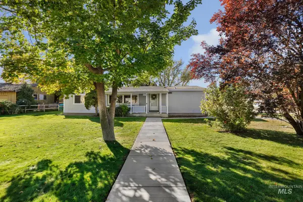 575 4th Ave E, Wendell, ID 83355