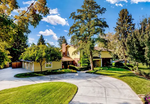 3831 N Farlight Pl, Boise, ID 83713