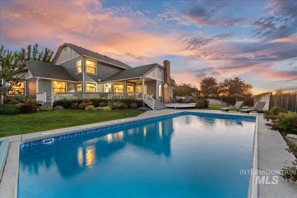 8780 W Clovis Dr, Boise, ID 83709