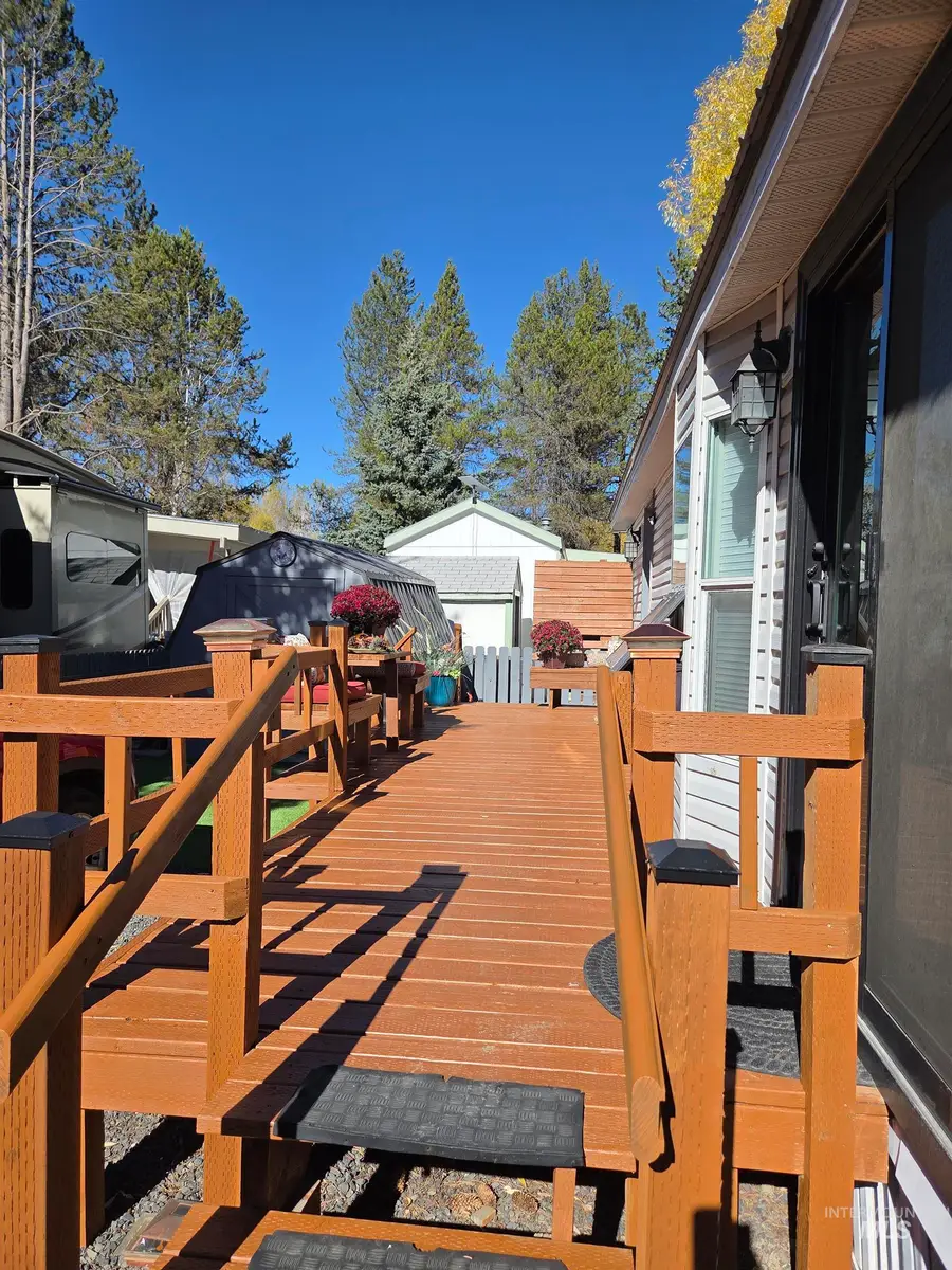 22 B Street, Cascade, ID 83611 - #2