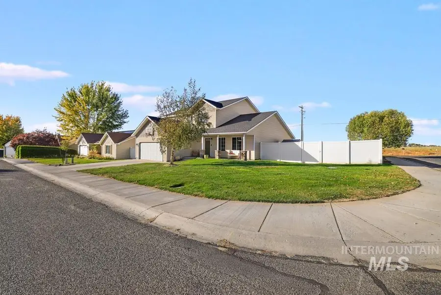 502 15th Ave W, Jerome, ID 83338 - #3