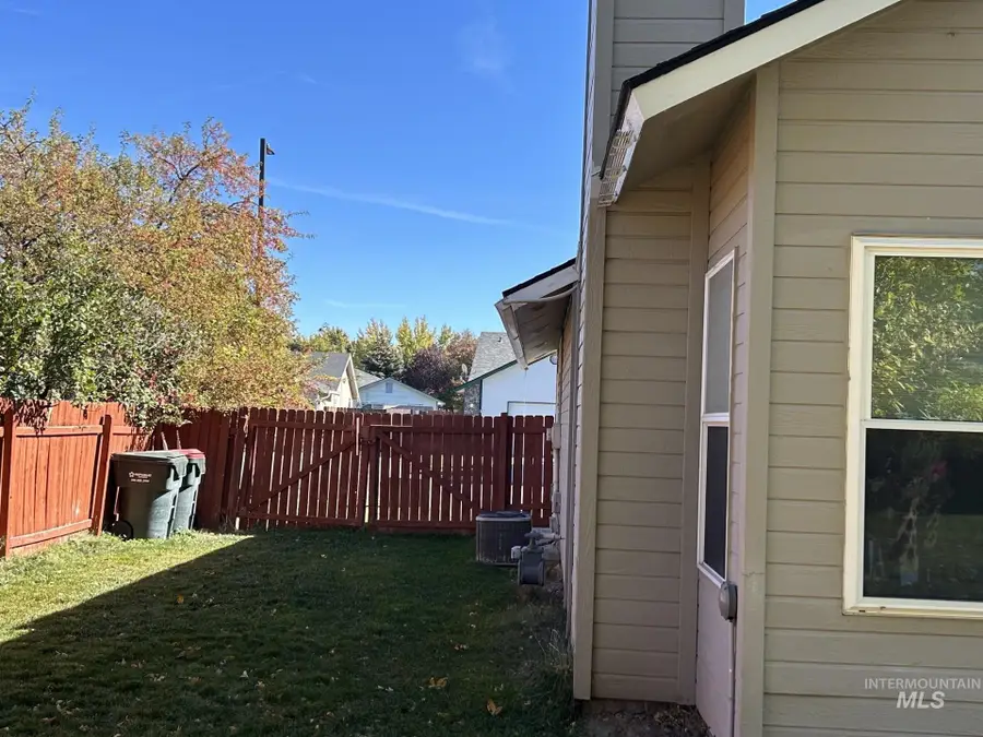 563 S Canvasback, Meridian, ID 83642 - #3