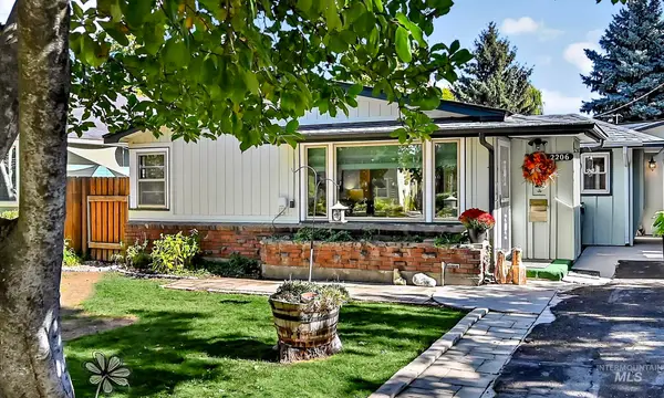 2206 S Manitou Ave, Boise, ID 83706