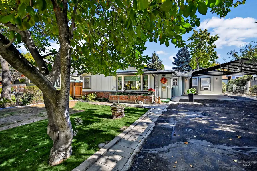 2206 S Manitou Ave, Boise, ID 83706 - #2
