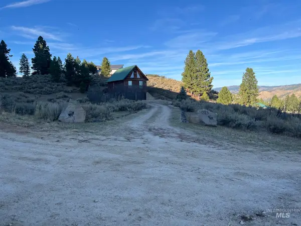 225 Evergreen Dr., Boise, ID 83716