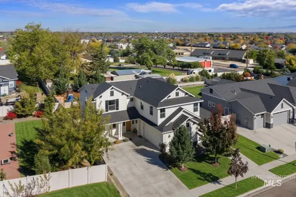 11048 W Victoria Dr, Nampa, ID 83686