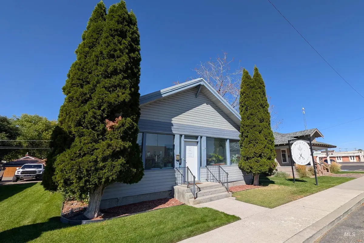 1518 Overland Ave, Burley, ID 83318 - #1