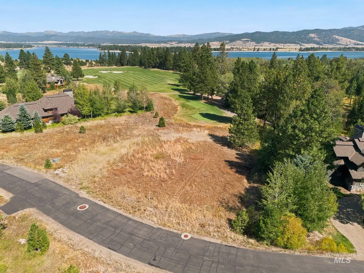 880 Discovery Dr, Donnelly, ID 83615 - #1