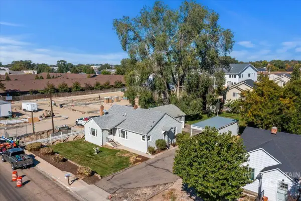 516 E Hawaii Ave, Nampa, ID 83686