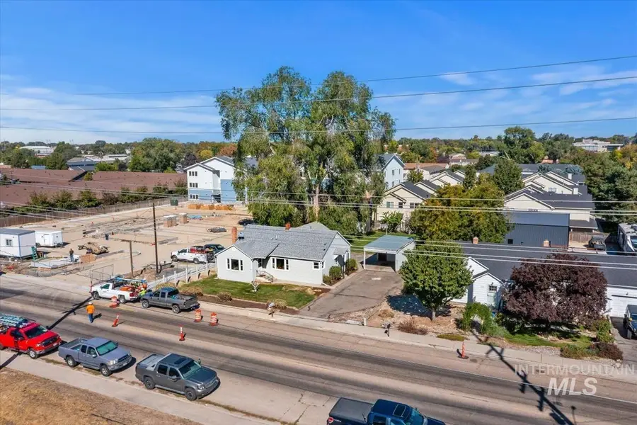 516 E Hawaii Ave, Nampa, ID 83686 - #2