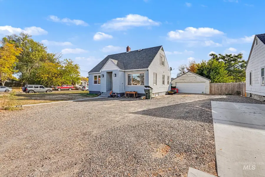 186 NW 4th Street, Ontario, OR 97914 - #2