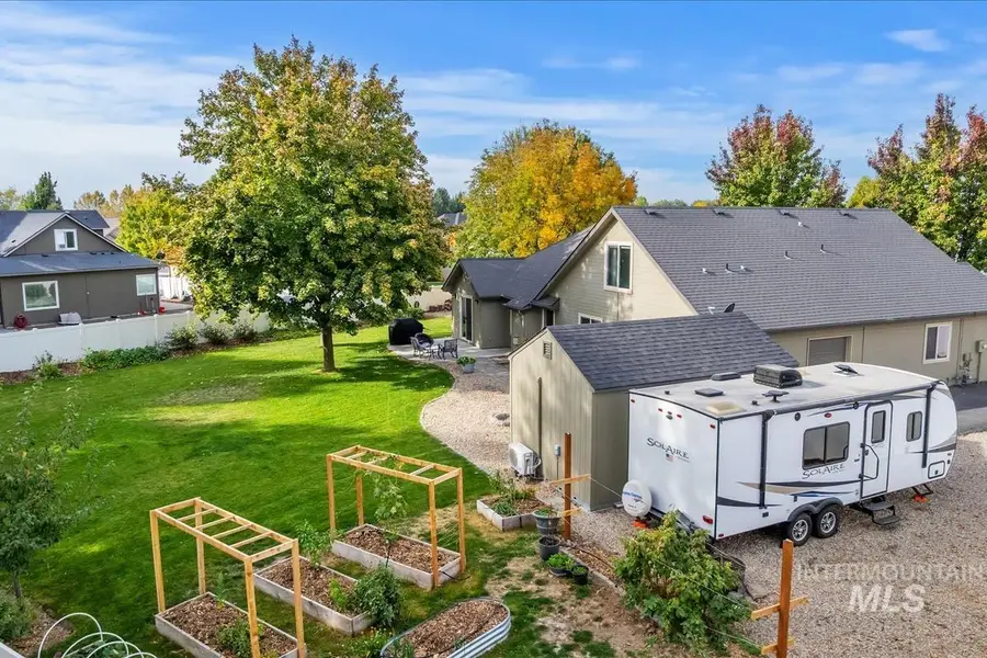 3052 S Thomas Mill Pl, Nampa, ID 83686 - #3