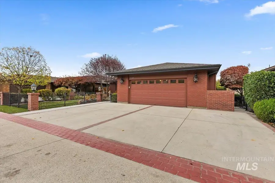 3306 W Hillcrest Lane, Boise, ID 83705 - #3