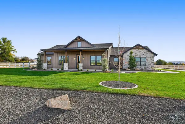 1976 Blake Rd, Emmett, ID 83617