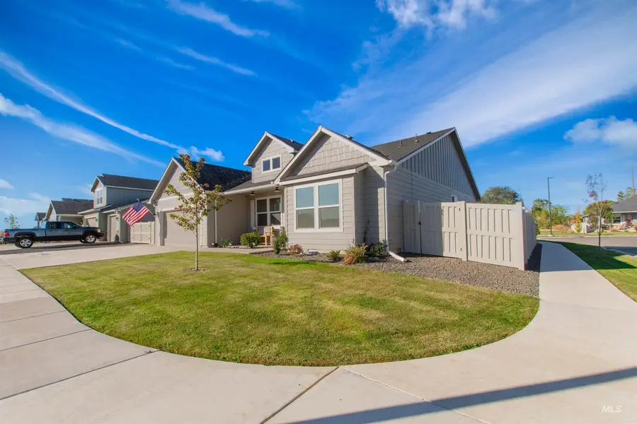 4287 S Chia Avenue, Nampa, ID 83686 - #2