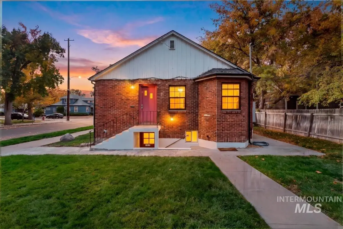 1000 N 11th, Boise, ID 83702 - #1