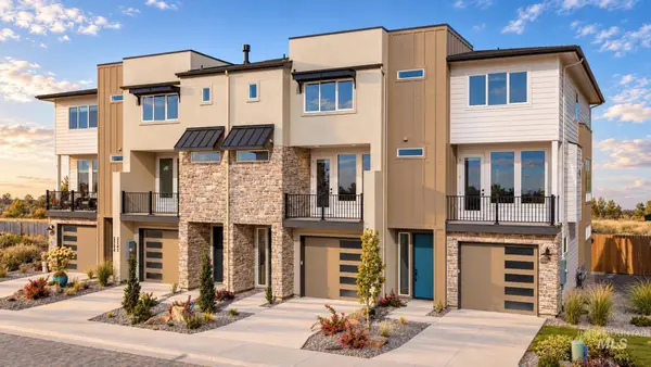 5270 N River Water, Garden City, ID 83714