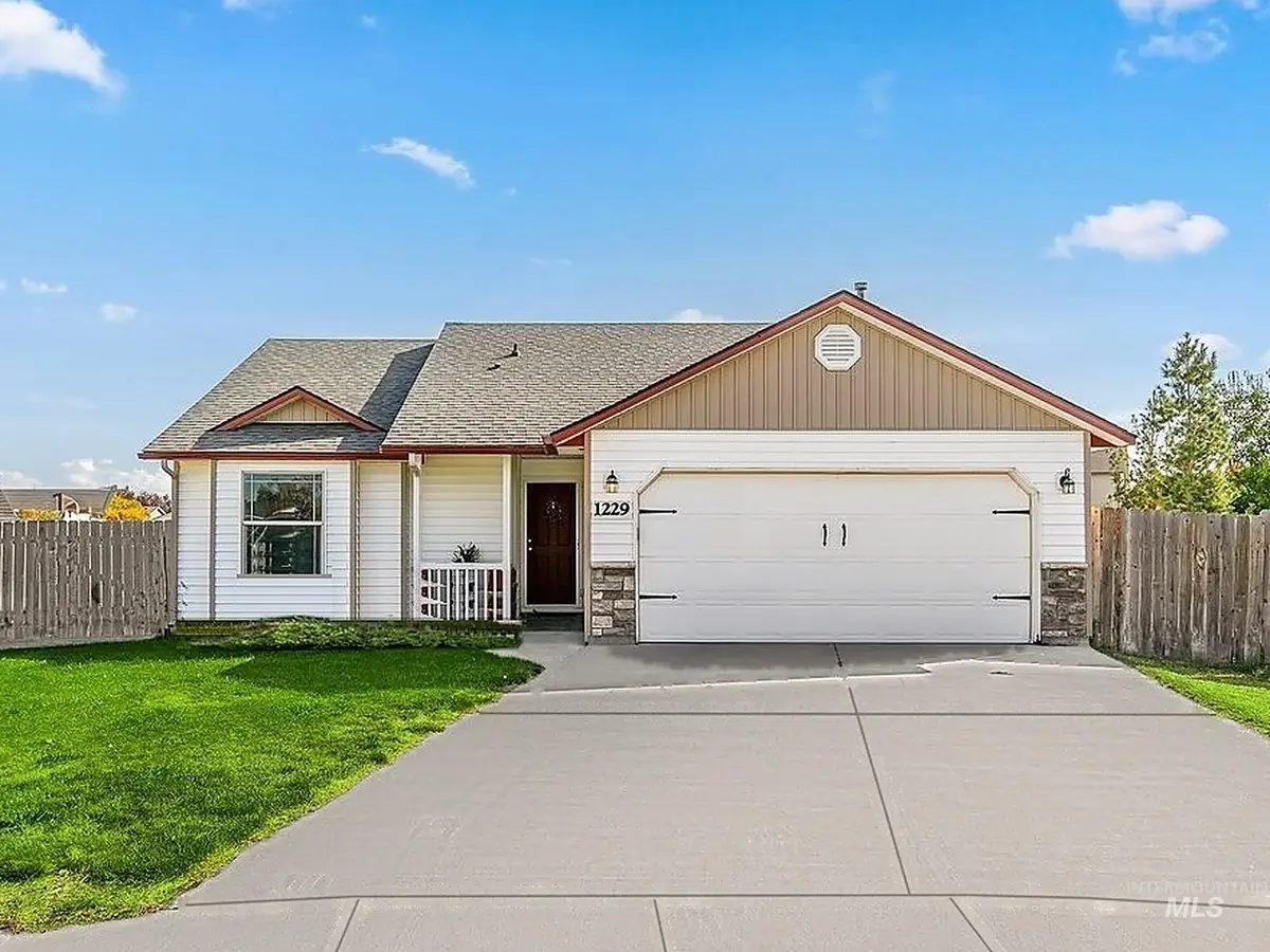1229 W Aberdeen Ave, Nampa, ID 83686 - #1