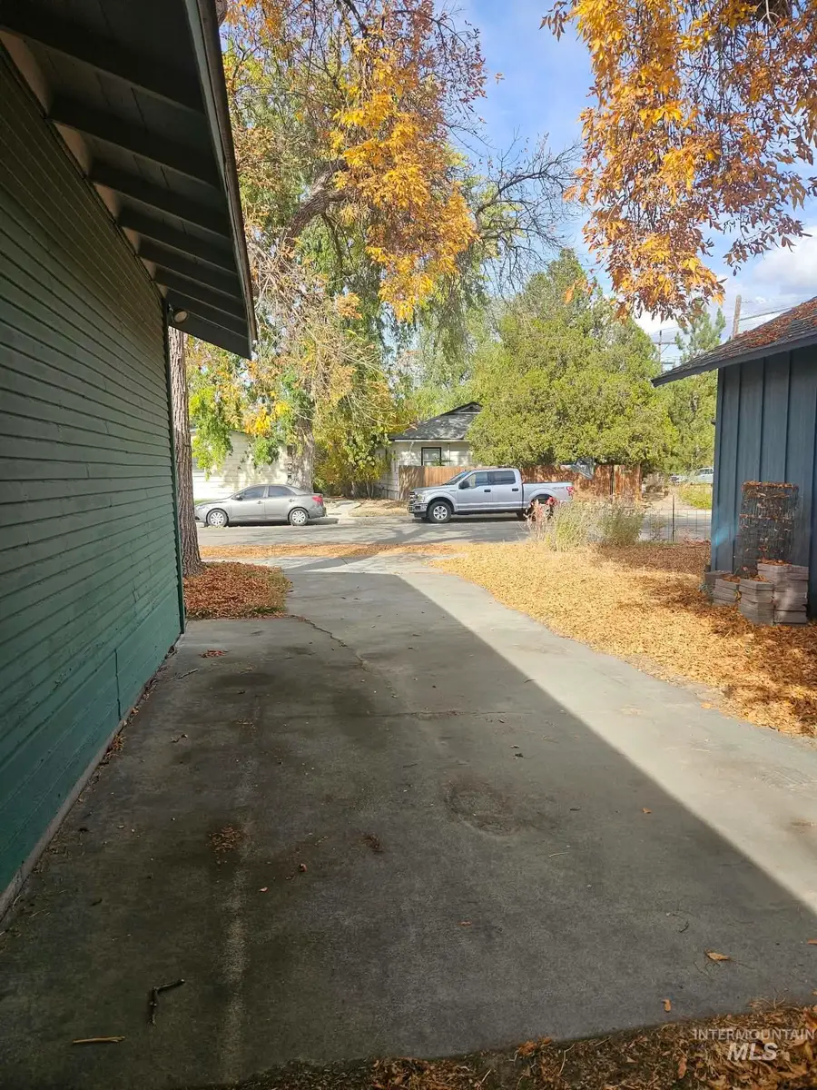 2707 W Madison Avenue, Boise, ID 83702 - #3