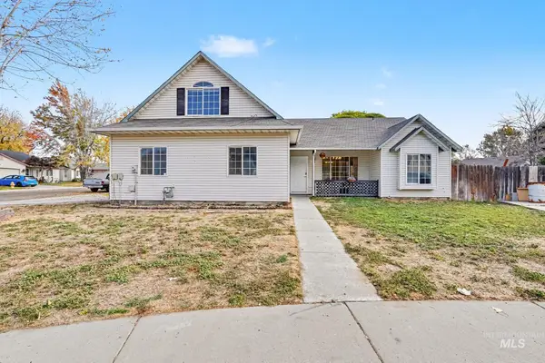 413 N Copper River Dr, Nampa, ID 83651