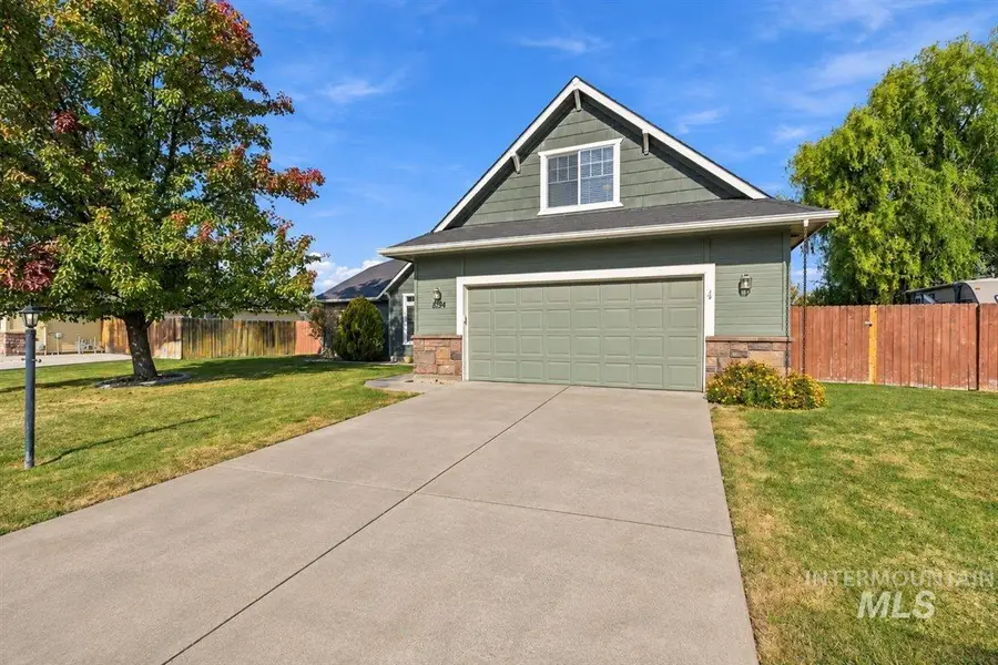 8194 E Colter Bay Dr, Nampa, ID 83687 - #2