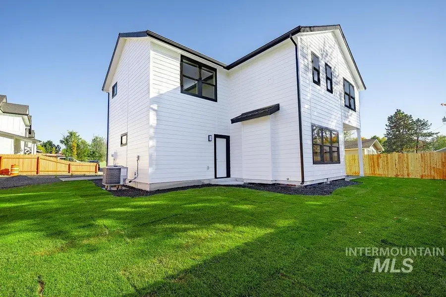 1890 N Danish Ln, Boise, ID 83704 - #2