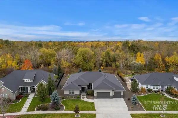 9451 W Deerfawn Drive, Star, ID 83669