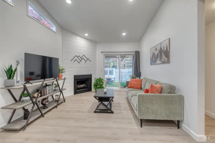 6244 W. Coach Royale Ln, Boise, ID 83704 - #2