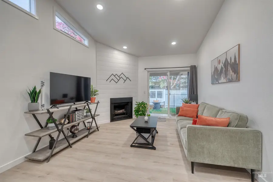 6244 W. Coach Royale Ln, Boise, ID 83704 - #3