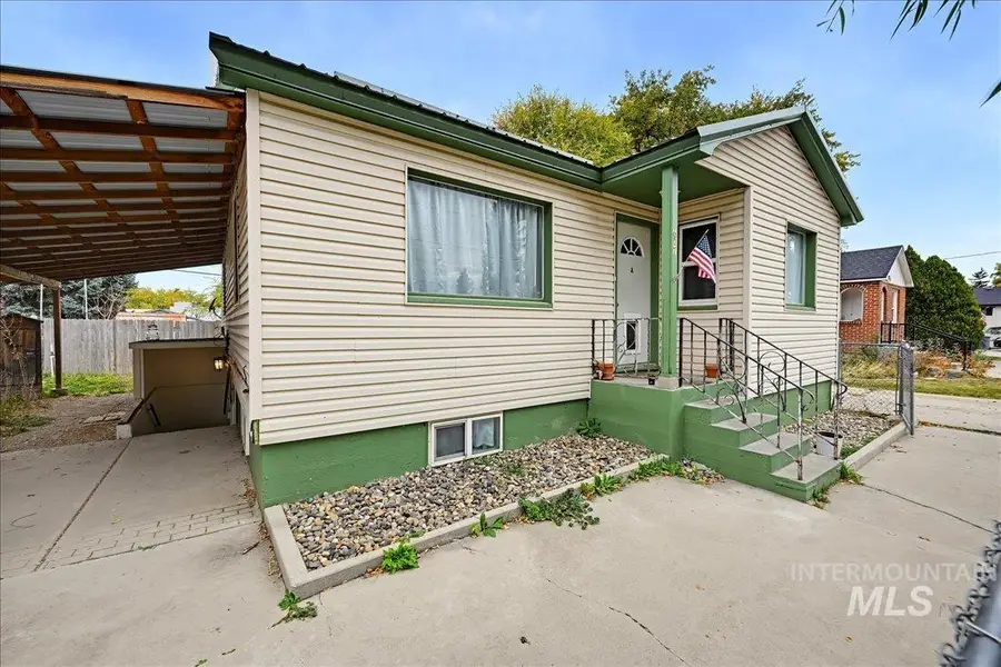 607 S Powerline Road, Nampa, ID 83686 - #3
