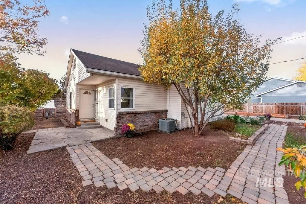 9905 W Granger Ave, Boise, ID 83704 - #1