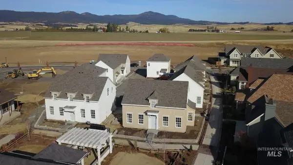 1617 Primrose Court #- "Whitfield", Moscow, ID 83843