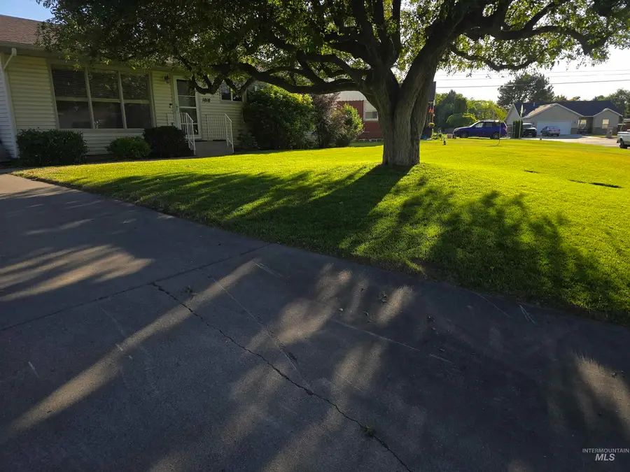 1818 Granada, Twin Falls, ID 83301 - #2